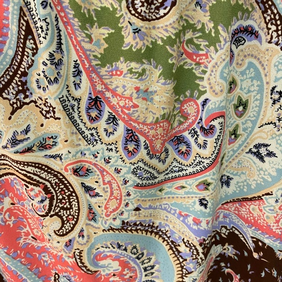 Asymmetrical skirt with sequin waistband. - Picture 3 of 6